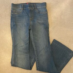 SPANX PULL ON FLARE JEANS